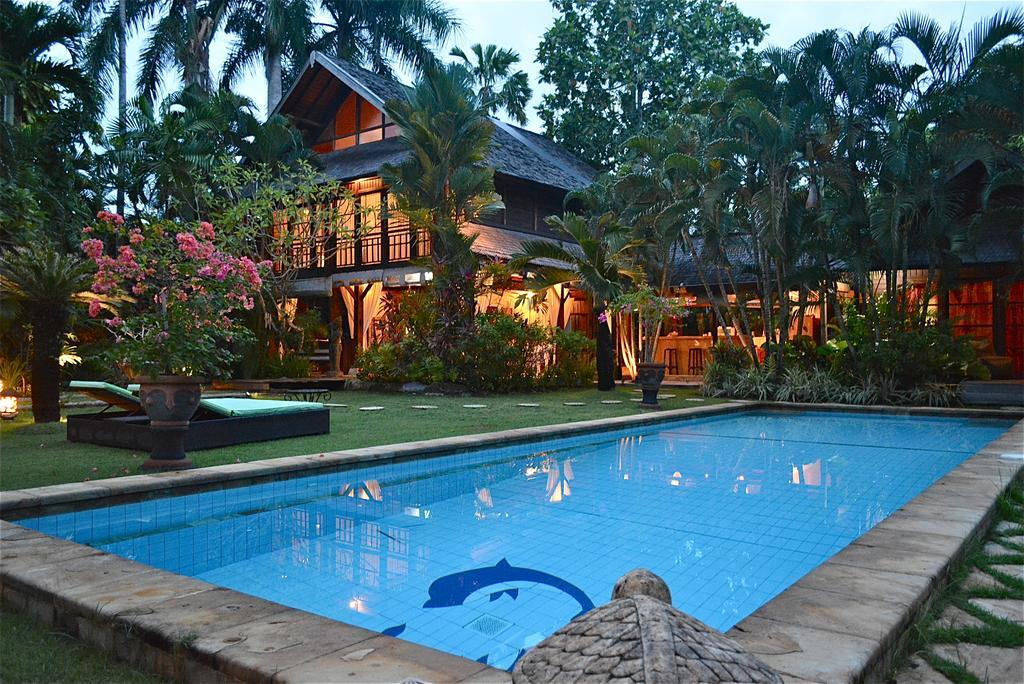 Villa Una Seminyak Esterno foto