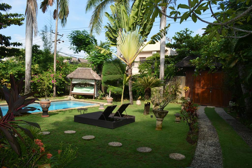 Villa Una Seminyak Esterno foto