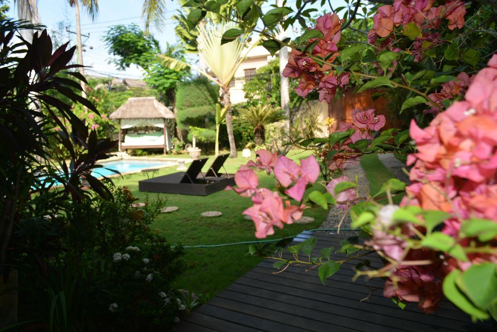Villa Una Seminyak Esterno foto