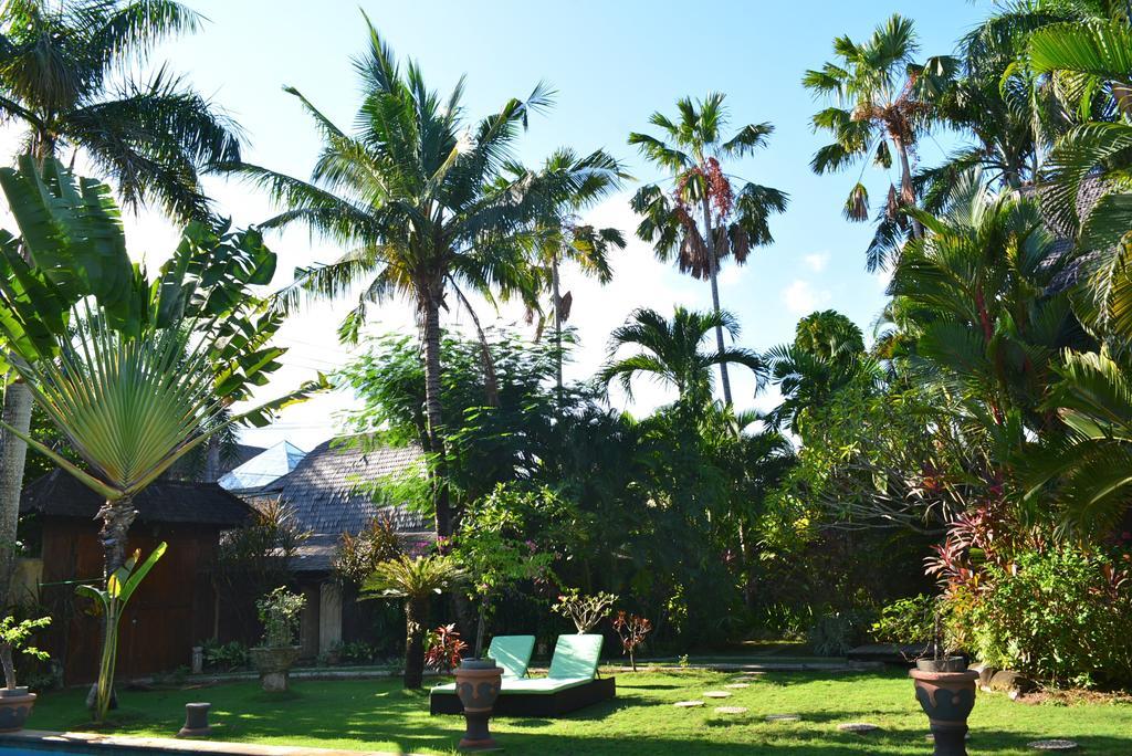 Villa Una Seminyak Esterno foto
